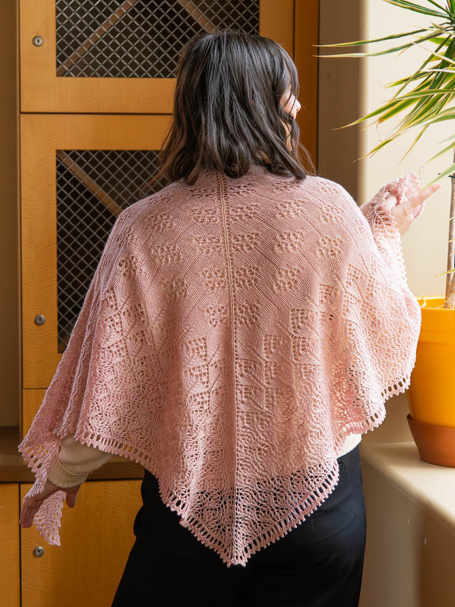 Sakura Fubuki <br/><small> lace shawl knitting pattern</small>