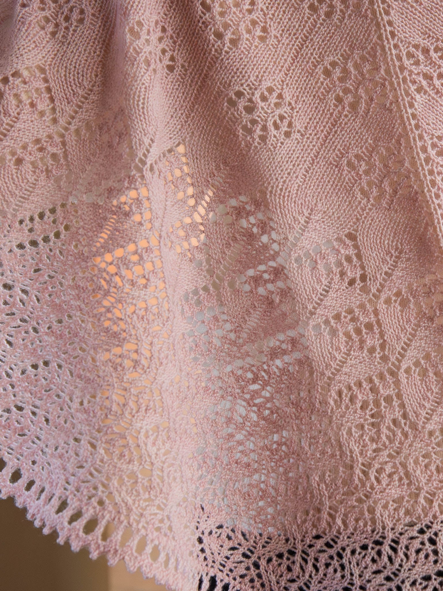 Sakura Fubuki <br/><small> lace shawl knitting pattern</small>