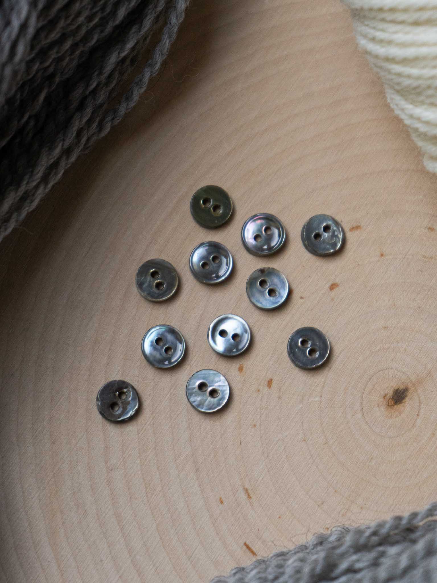 Smoke <br/><small>Vintage Mother of Pearl </small>