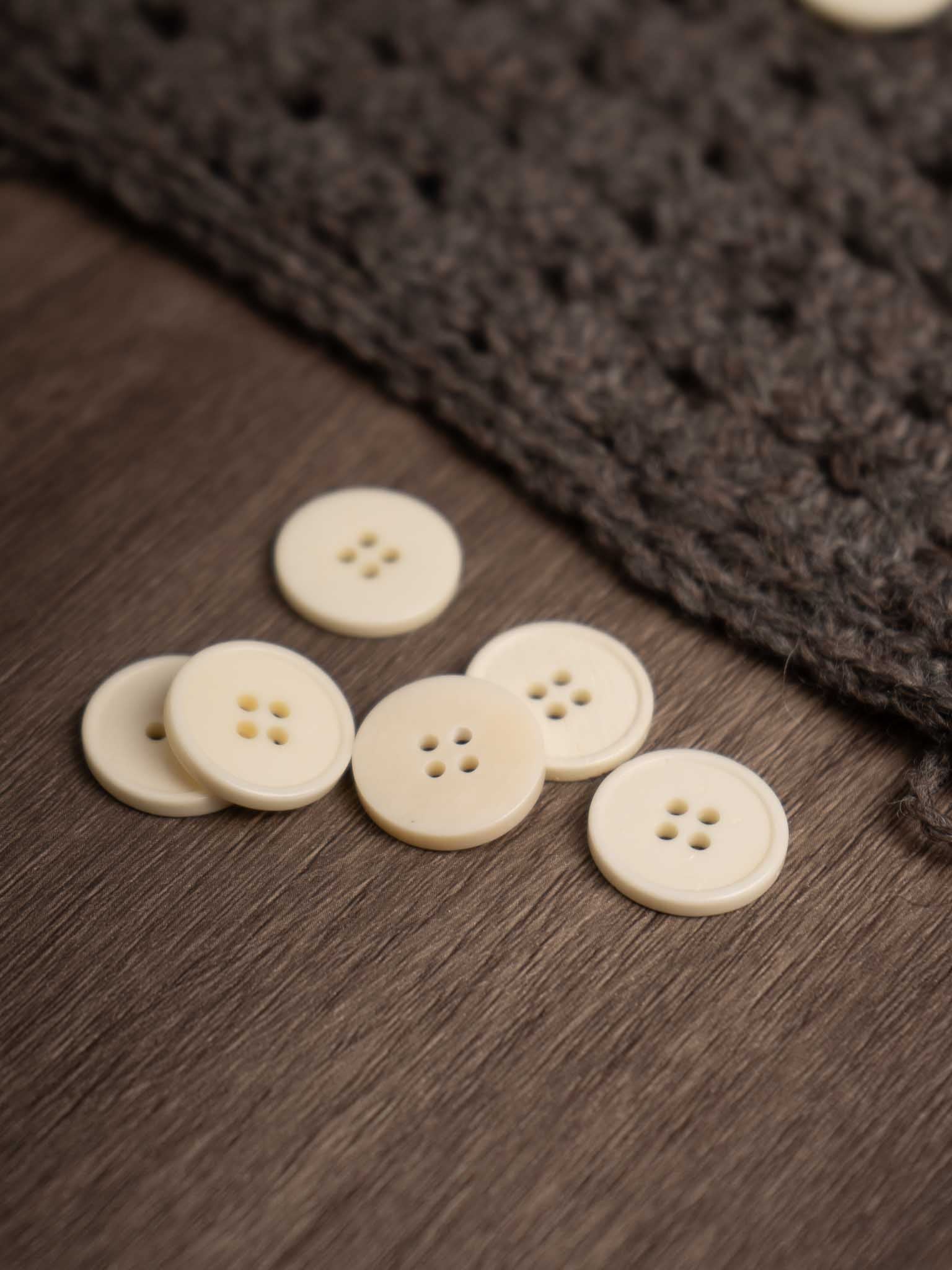 Snowberry <br/><small> 11.5mm - 28mmOx Bone</small>