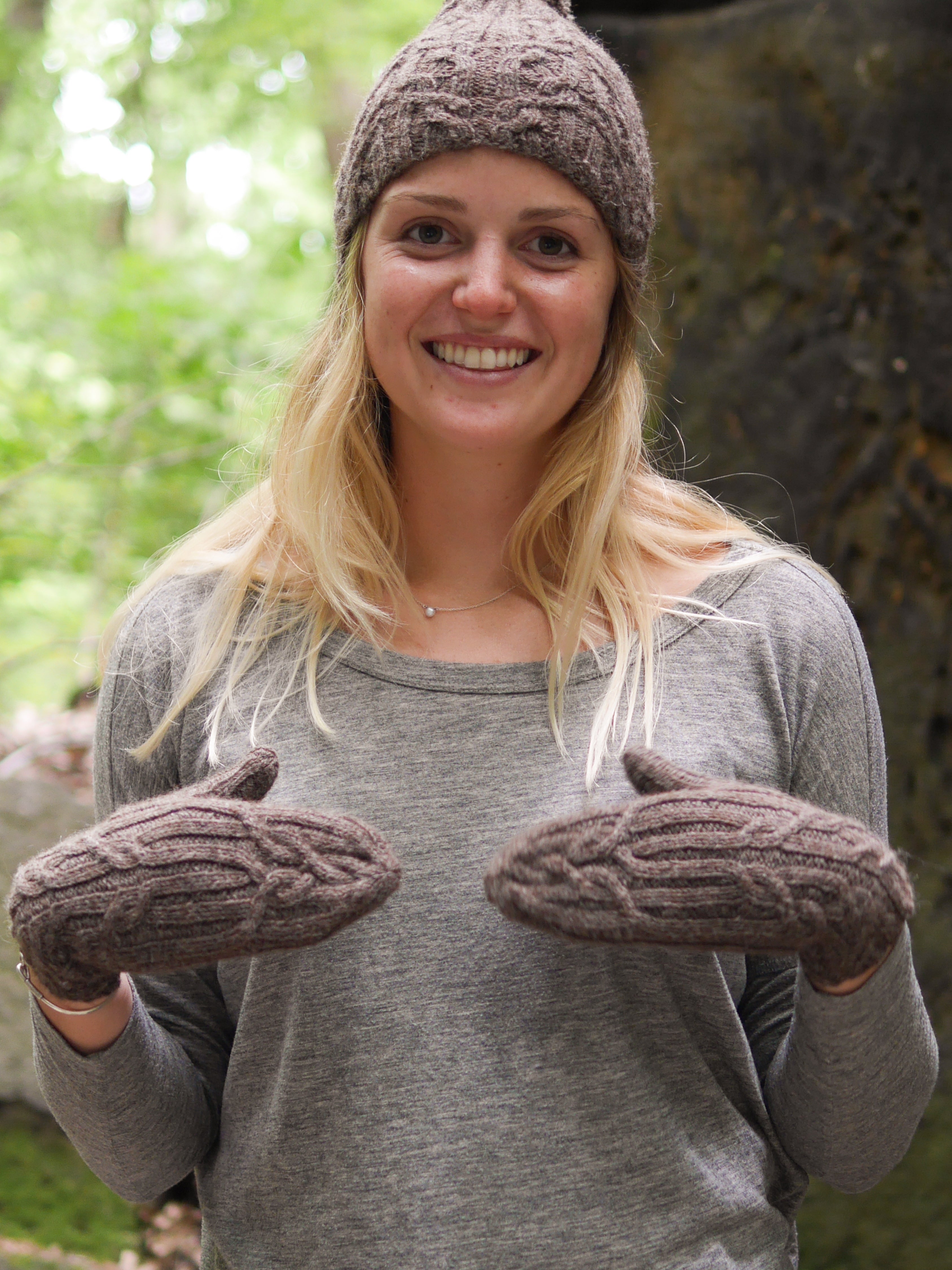 Snowflake Cap <br/><small>knitting pattern</small>