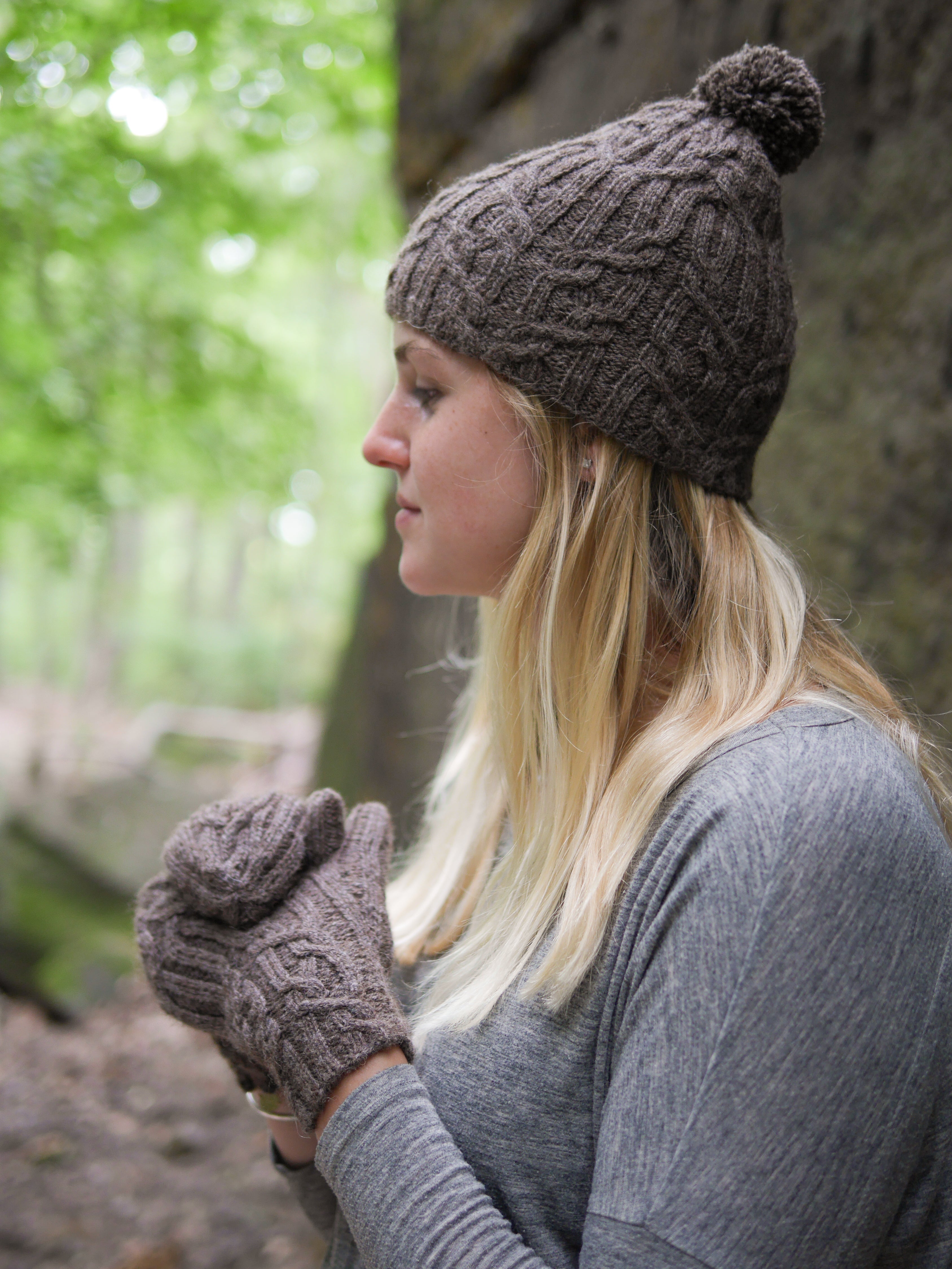 Snowflake Cap <br/><small>knitting pattern</small>
