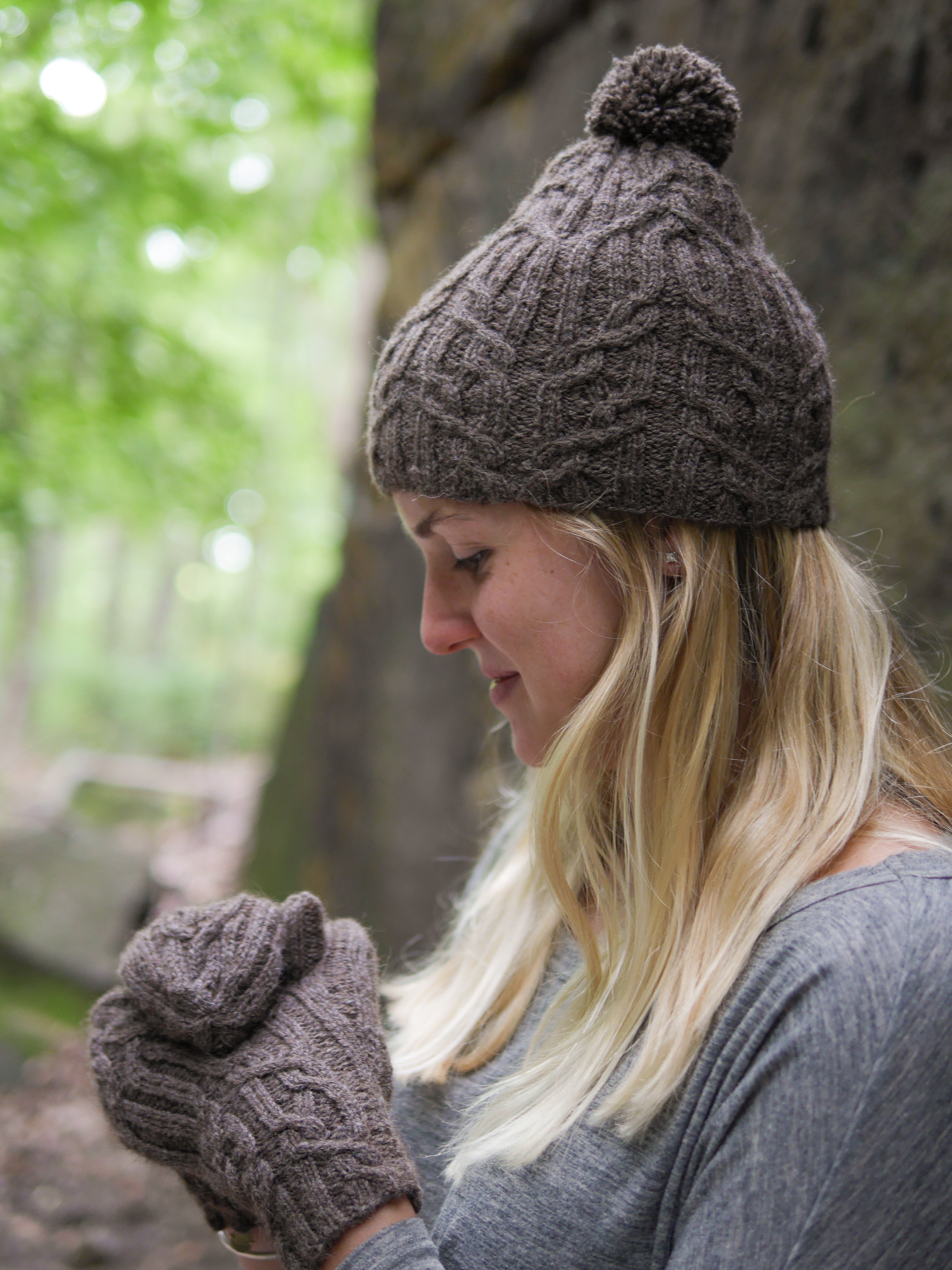 Snowflake Cap <br/><small>knitting pattern</small>