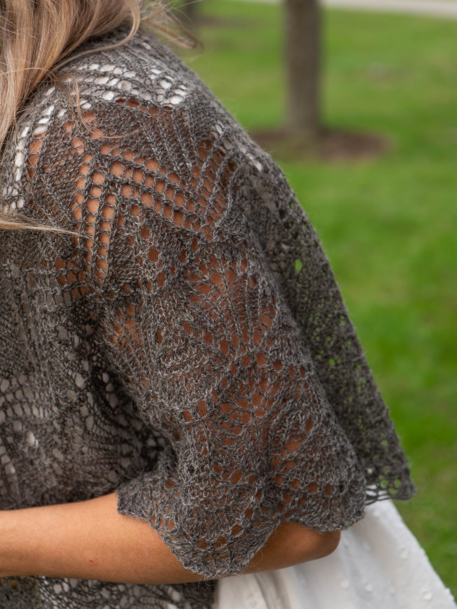 Squall <br/><small> Shawl knitting pattern</small>