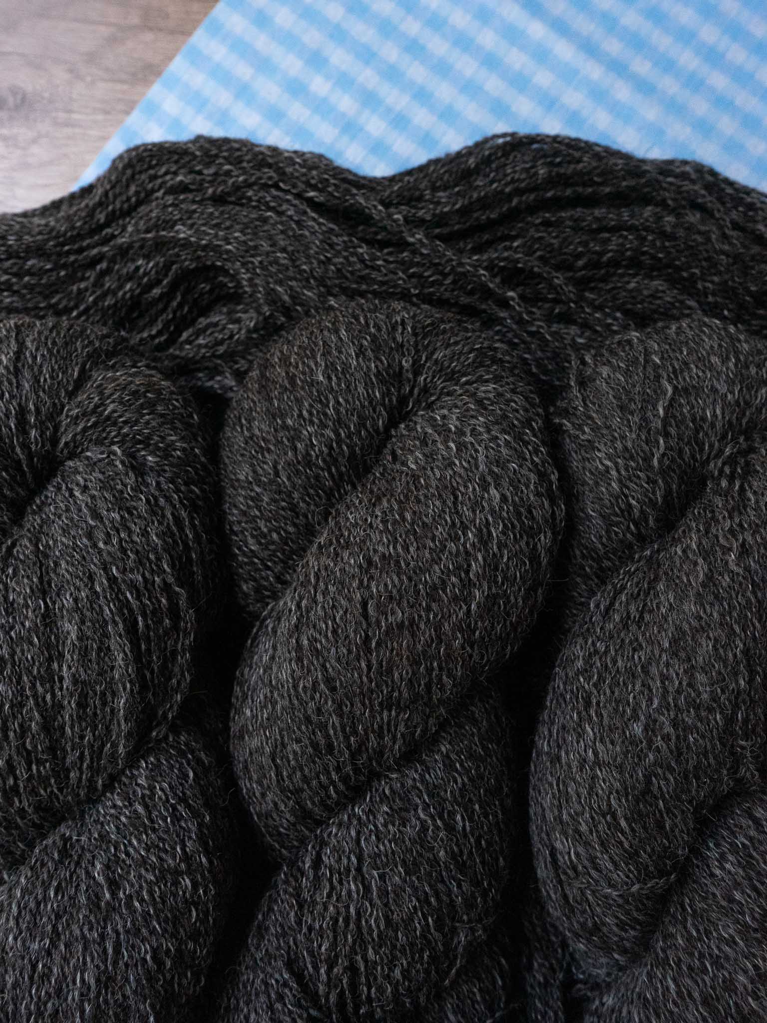 Zwartbles Marls Fingering<br><small>80/20% zwartbles/alpaca</small>