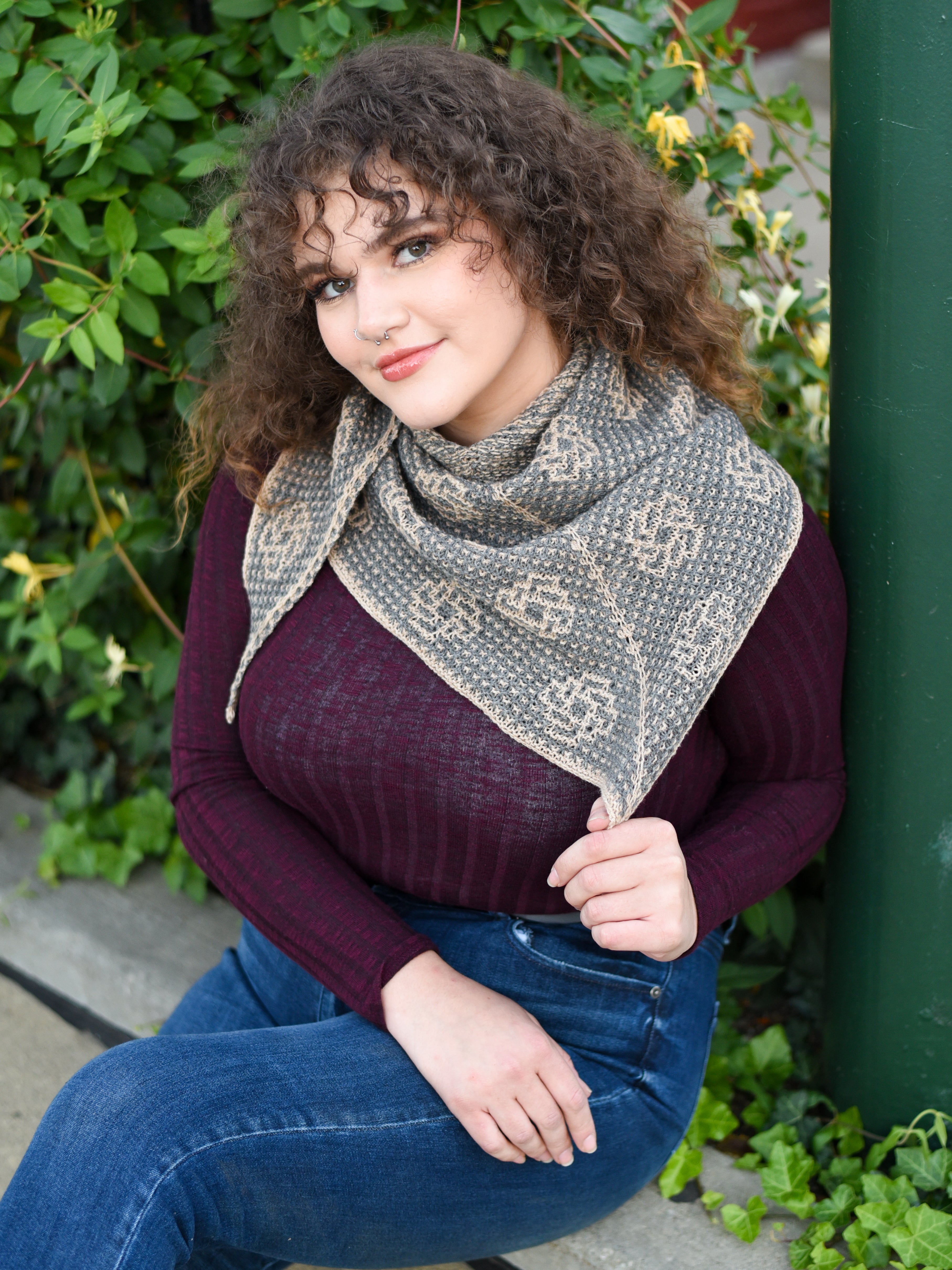 Dreams in Poppies Triangle shawl <br/><small>knitting pattern</small>