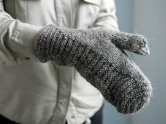 Mittens Unzipped <br/><small>knitting pattern</small>