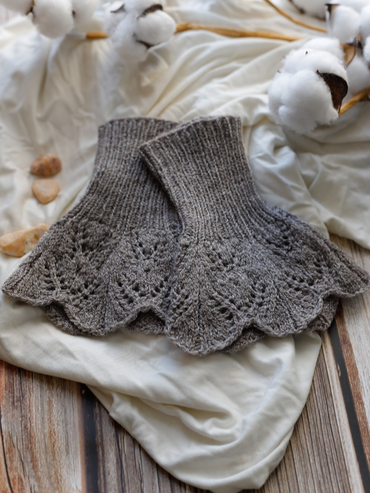 Moth Kisses <br/><small>knitting pattern</small>
