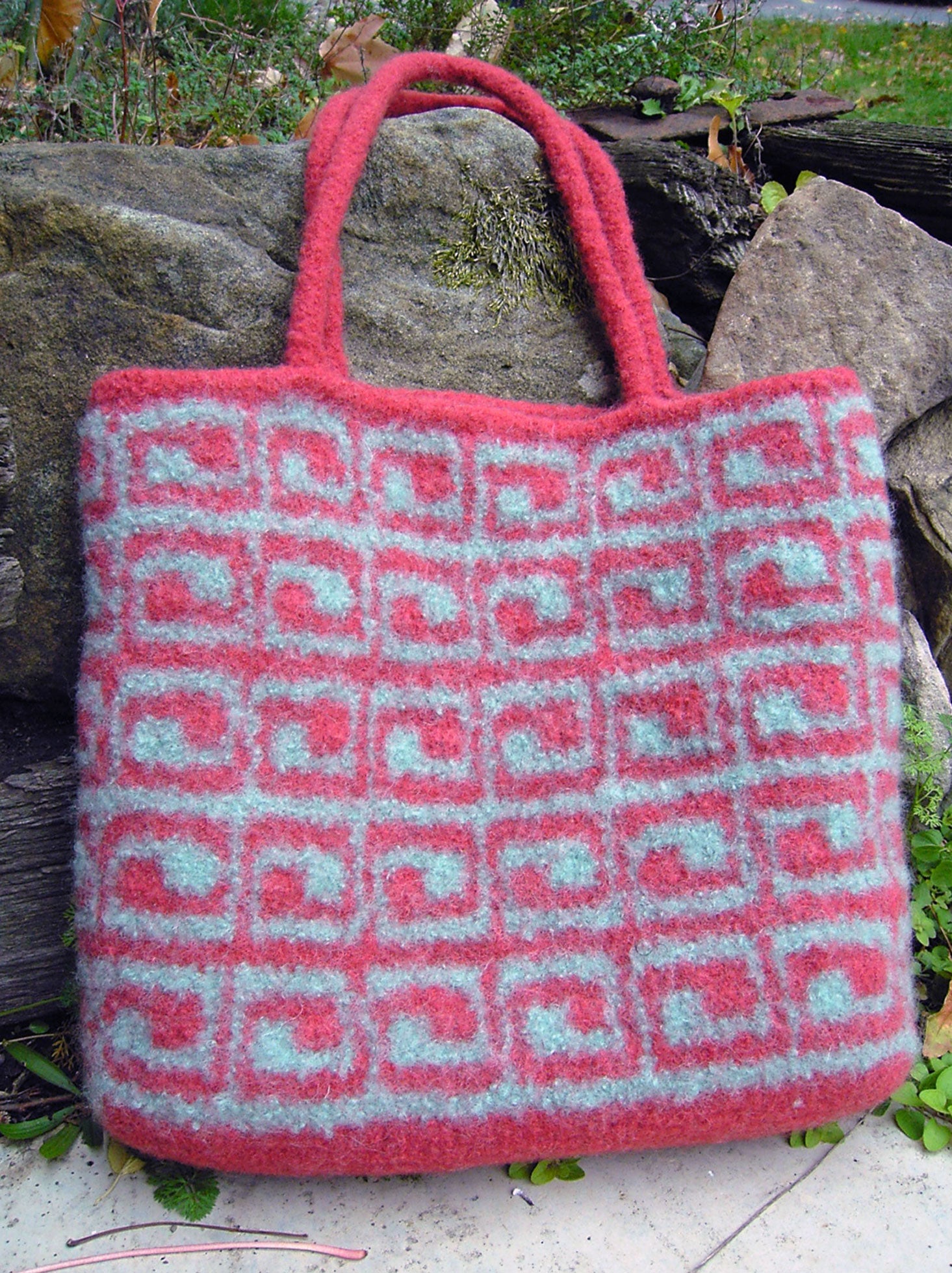 Box in Box Felted Bag <br/><small>knitting pattern</small>