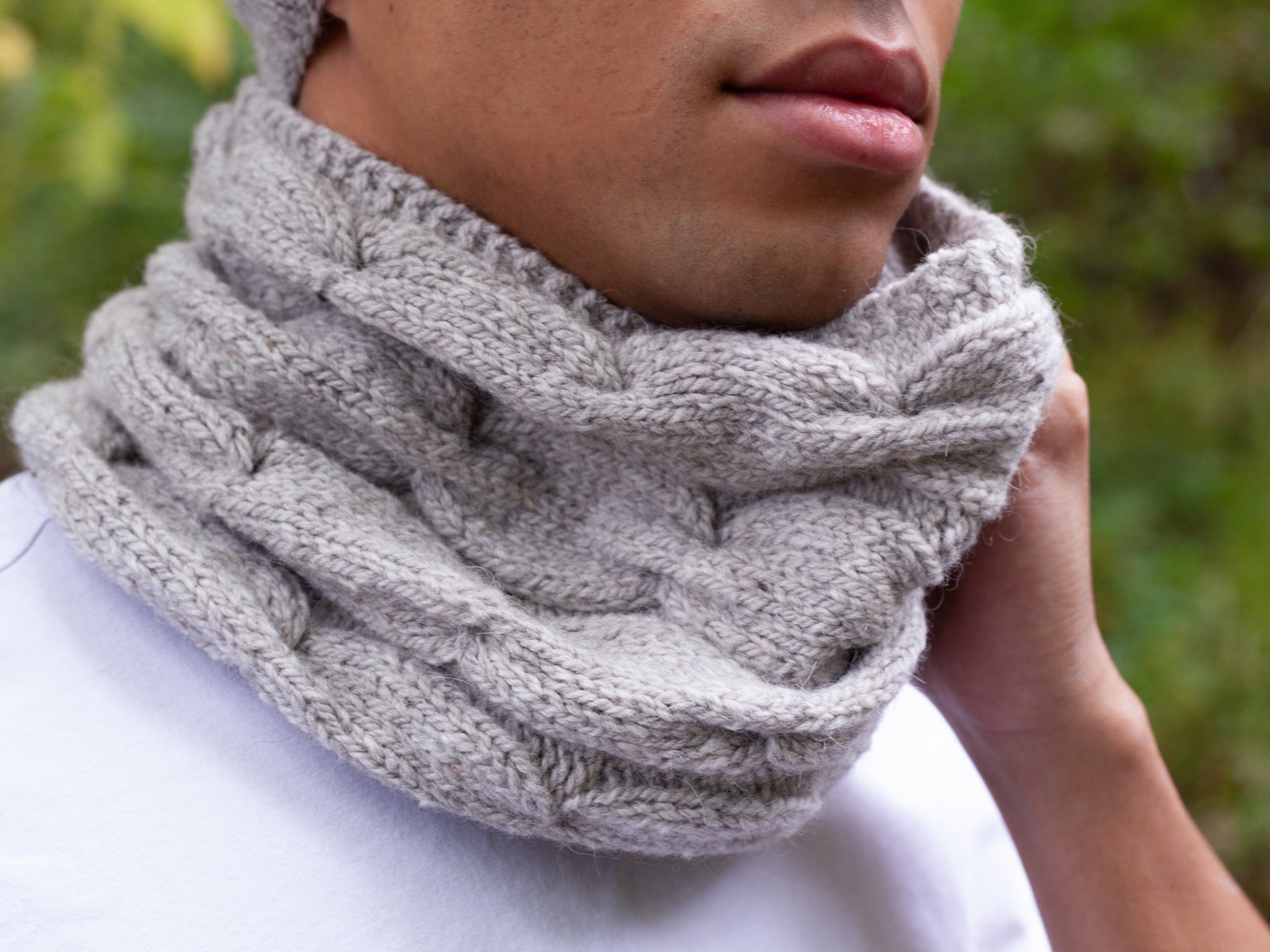 Chain, Chain, Chain Cowl <br/><small>knitting pattern</small>