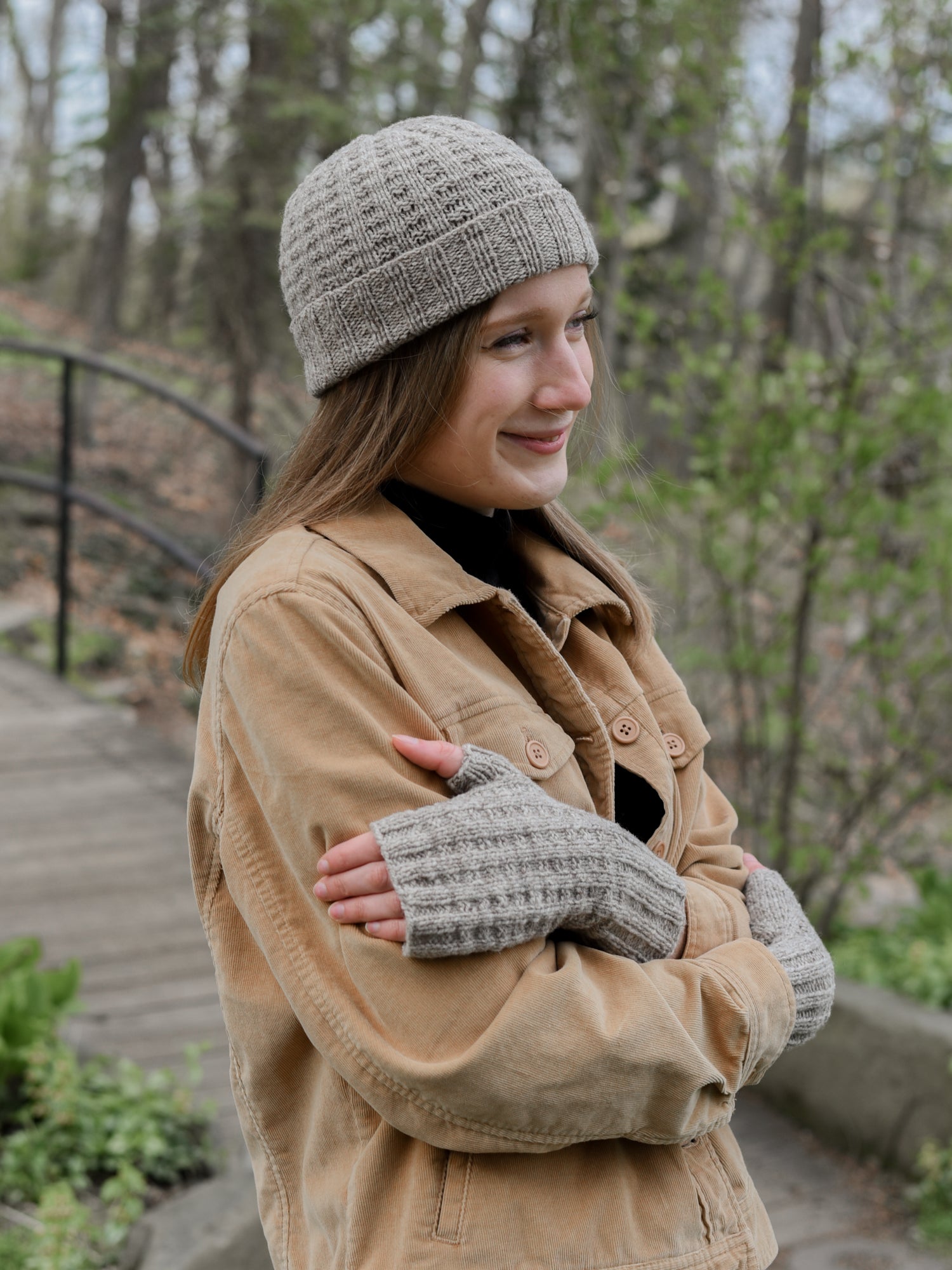 Hot Waffles Hat and Mitts <br/><small>knitting pattern</small>