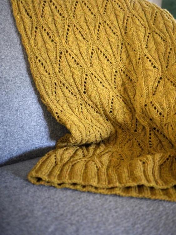Hourglass Throw