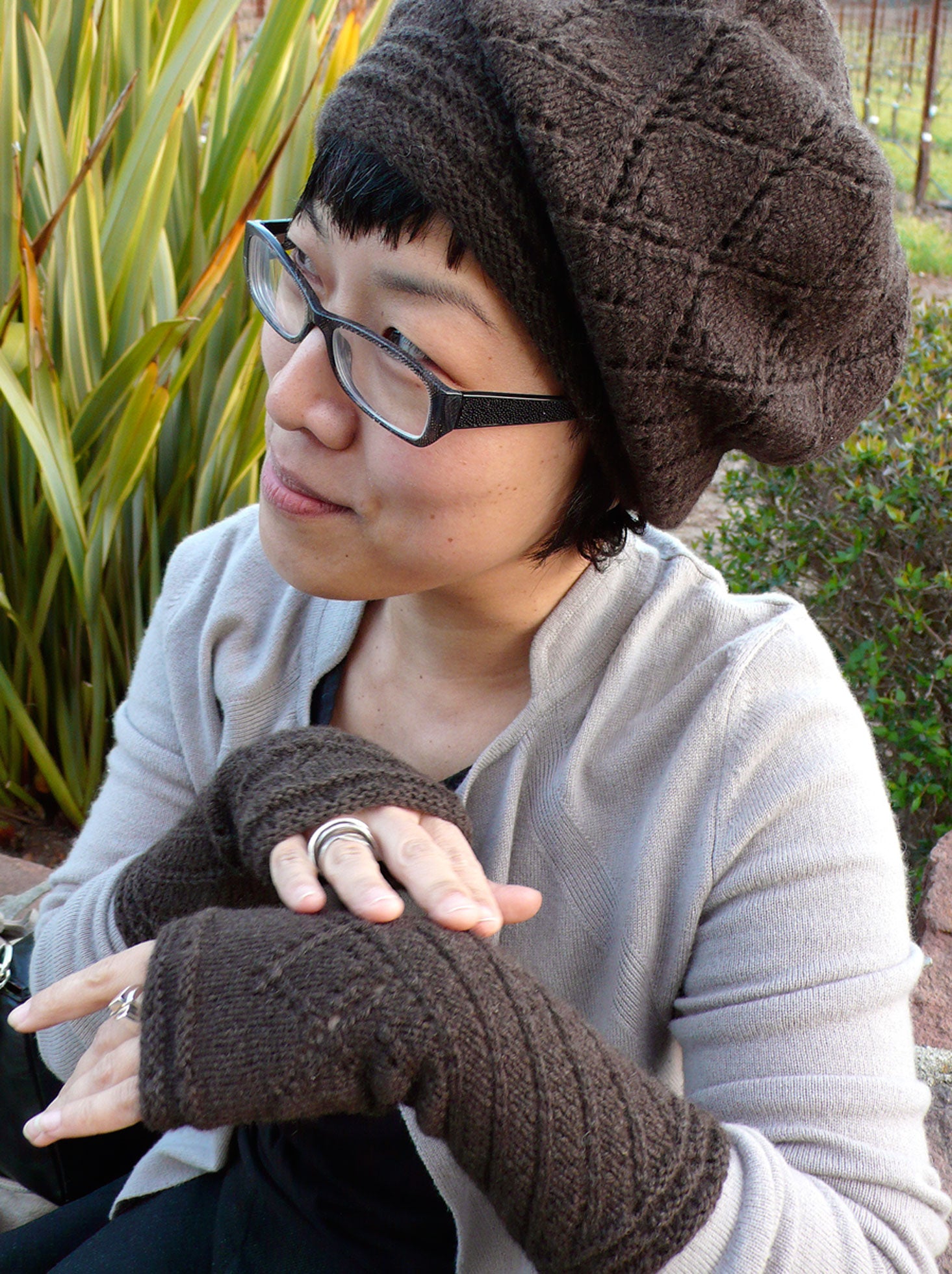 Peu Bourgeons Hat and Mitts