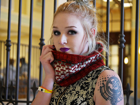 Transmitter Cowl <br/><small>knitting pattern</small>