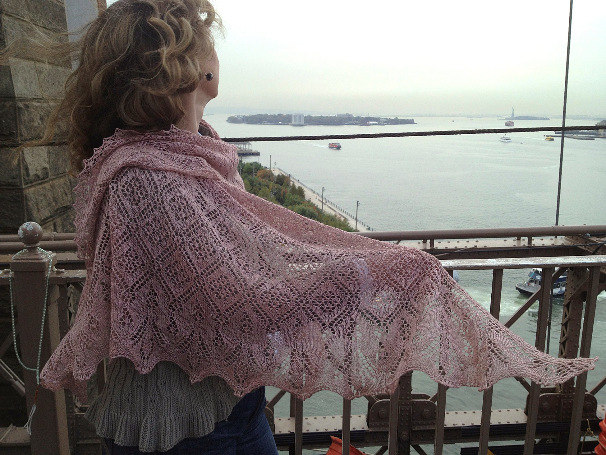 Wasp and Rose Lace Shawl <br/><small>knitting pattern</small>