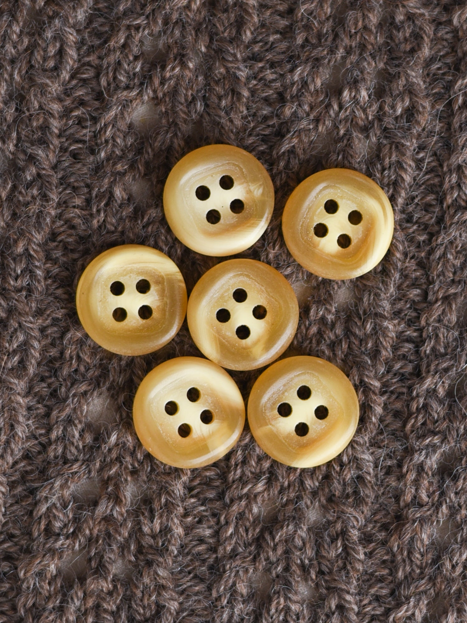 Yellow Bone Buttons <br/><small>knitting pattern</small>